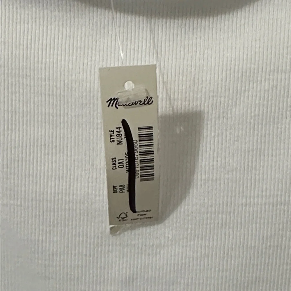 Madewell (Re)generative Cotton Essential High-Neck
Tank in White - Picture 8 of 9